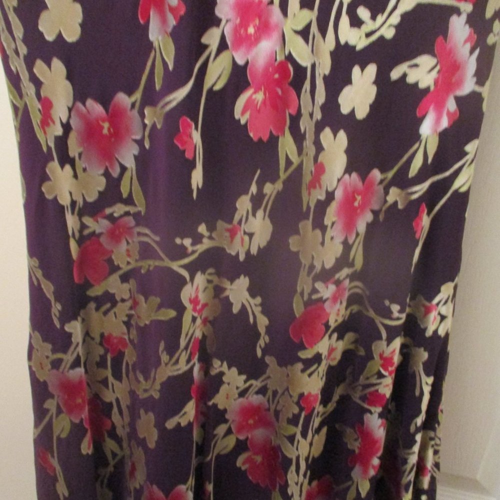 dress - Picture 4 of 7